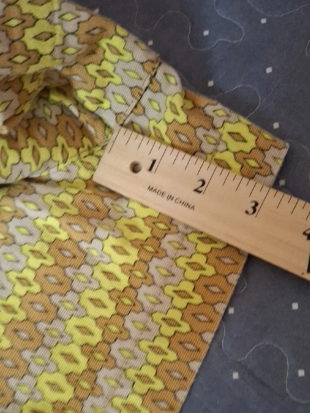 Joe Fresh Yellow and Tan Geo-Print Women’s Shorts Size 16
